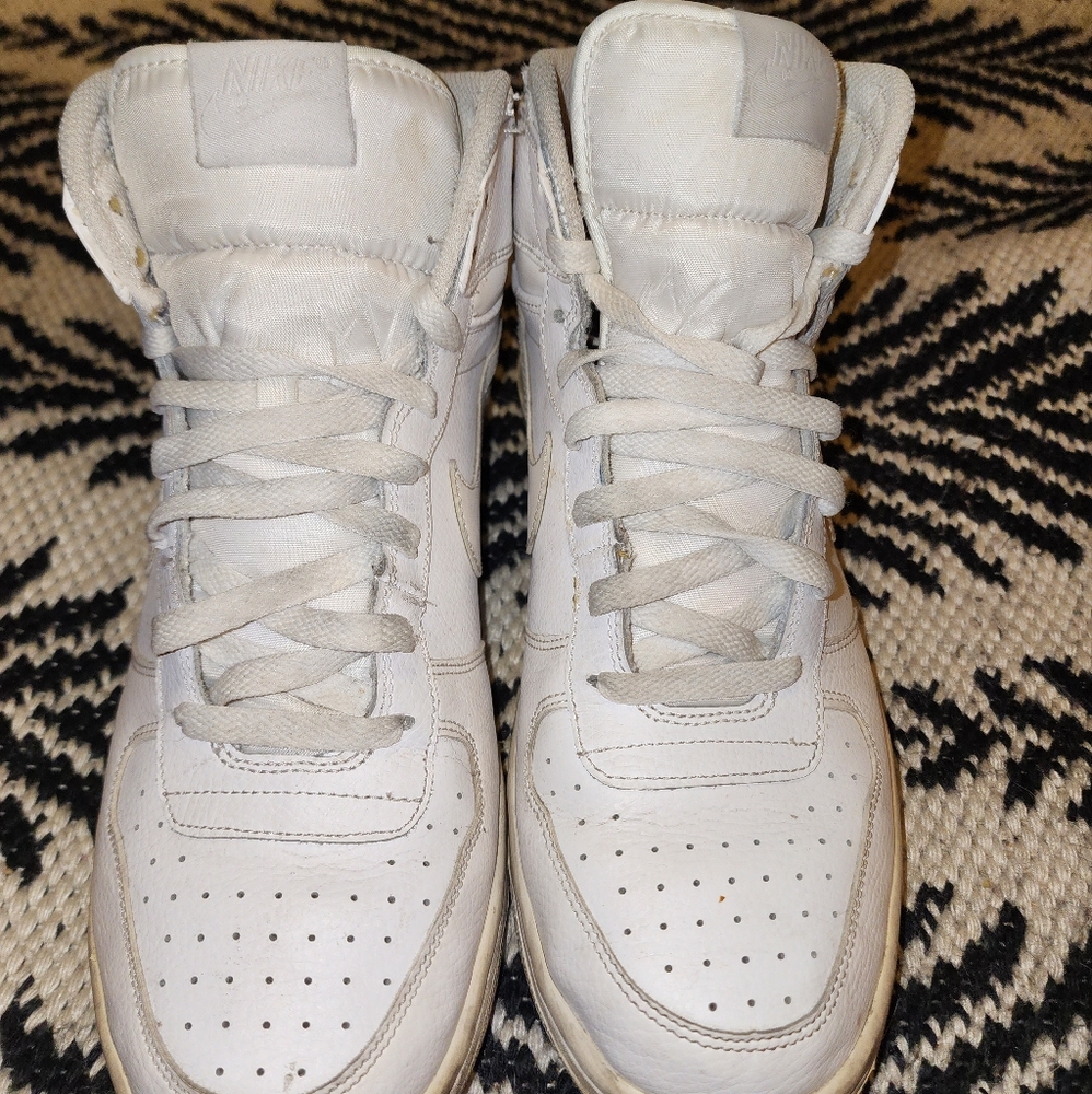 Men's White Nike's Size 12